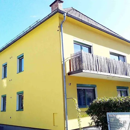 Lakeside-uni-apartments